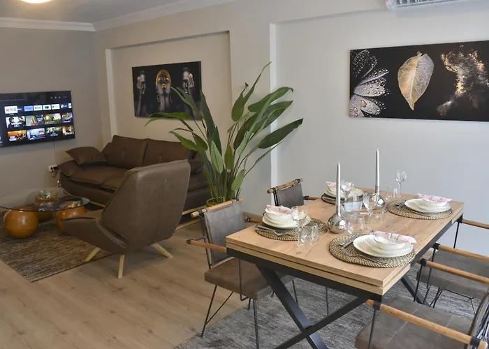 Sea View, Your Home In The Center Of Alsancak