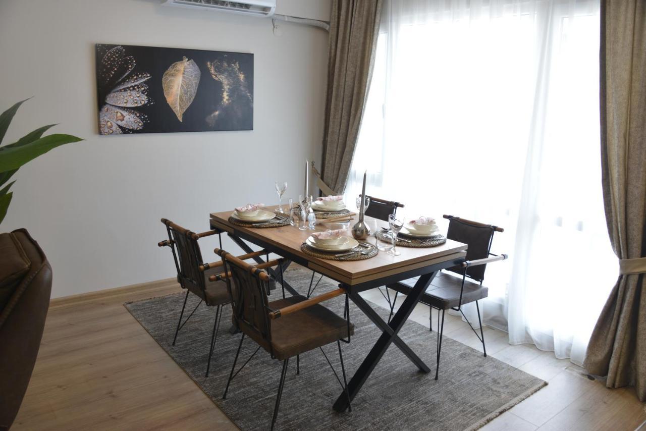 Sea View, Your In The Center Of Alsancak Apartment