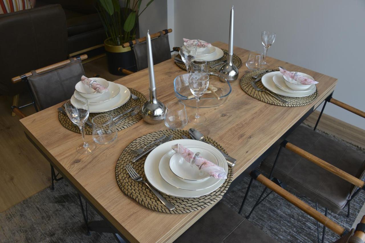 Sea View, Your In The Center Of Alsancak Apartment *